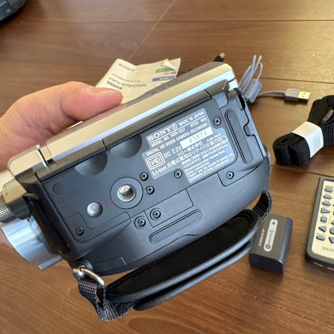 超美品　【動作確認ＯＫ】SONY　Handycam　HDR-UX7