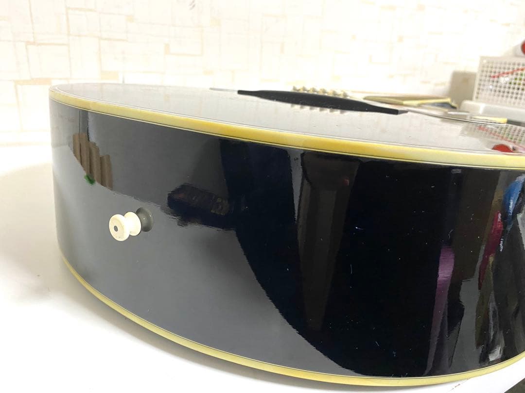 Morris WJ-50 モーリス アコースティックギター ハードケース付き