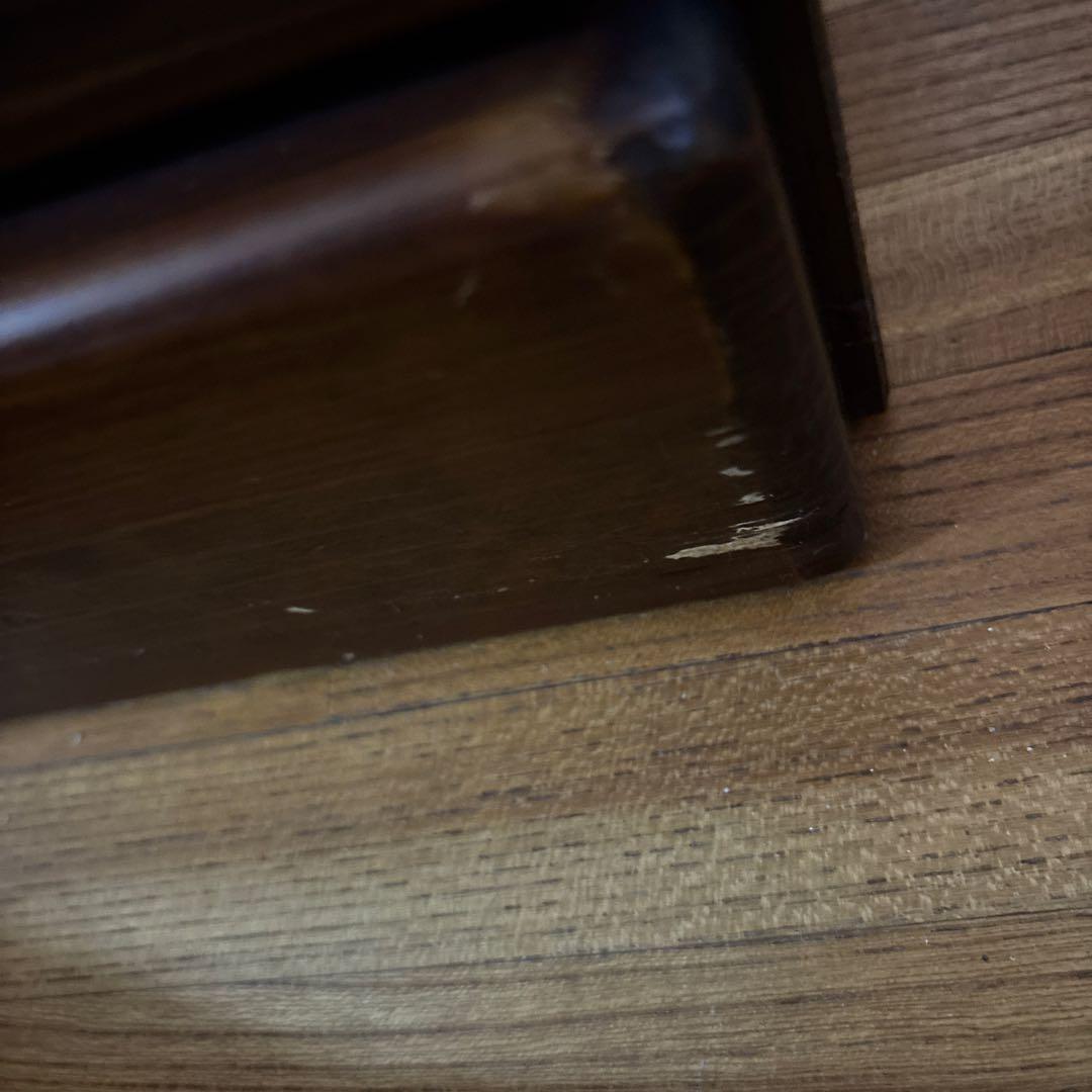 昭和レトロタンス　いちご柄