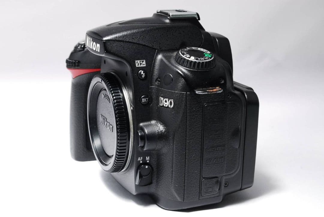 ♥Nikon D90♥ ボディAF搭載 標準＆望遠Wレンズ 初心者おすすめ