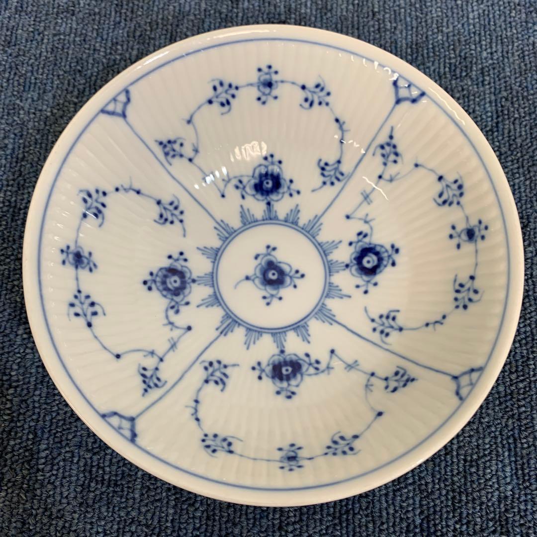 7 ロイヤルコペンハーゲン ブルーフルーテッドプレイン ボウル　15.5センチ