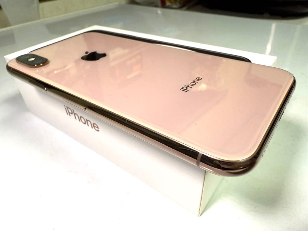 美品 iPhone Xs ゴールド 256GB 付属品未使用 SIMフリー