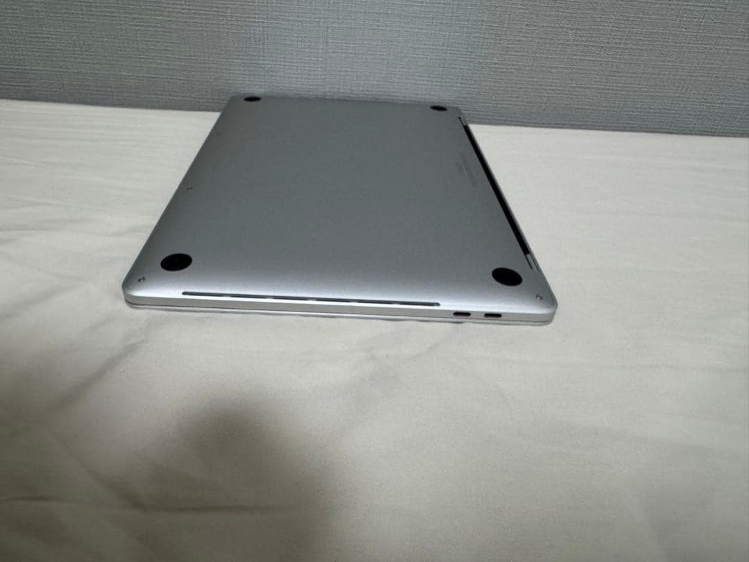MacBook本体 MacBook Pro 2020 i5 16GB-512GB