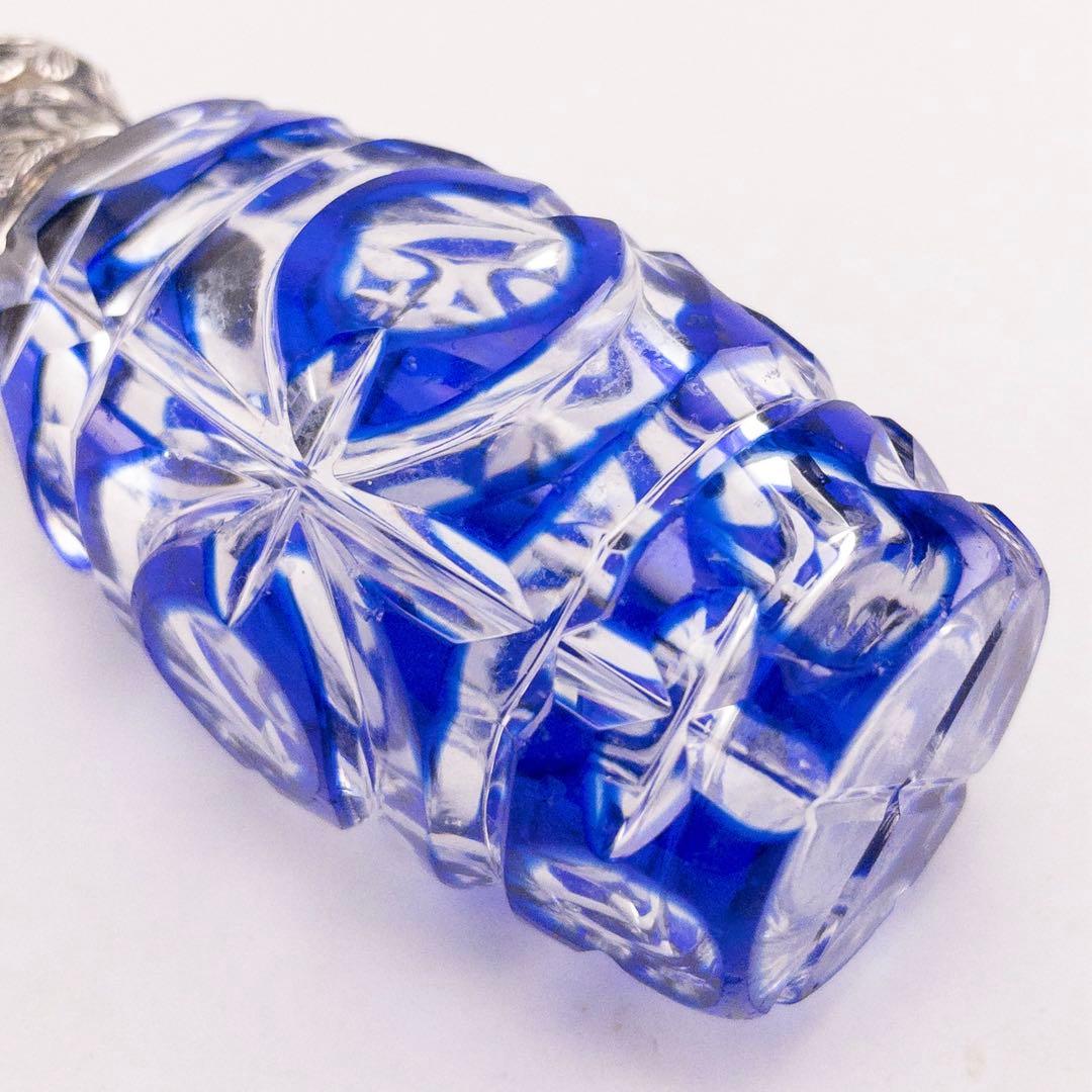 英国製 純銀蓋 19世紀 アンティーク ブルー カットグラス 香水瓶