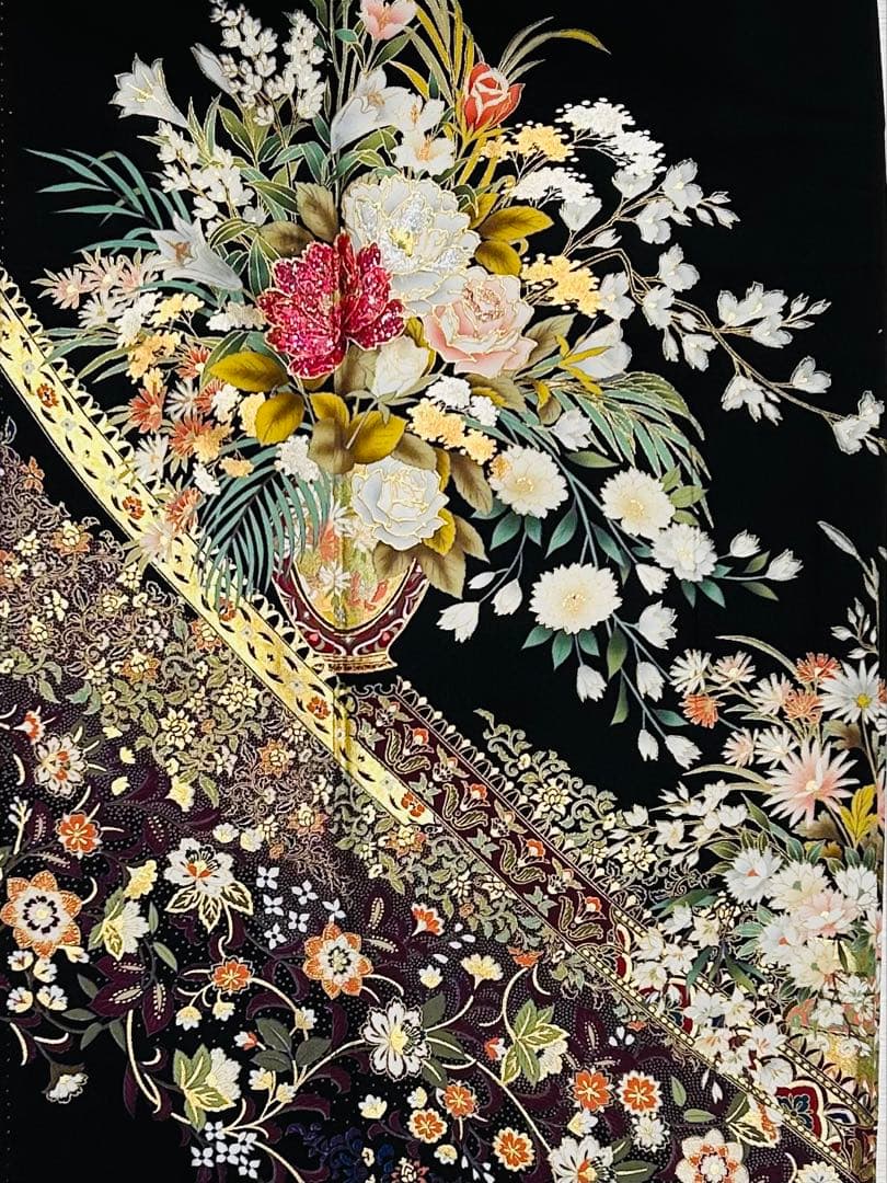 新品　エレガントで女性の魅力を最大限に発揮する手書き友禅黒留袖フルセット