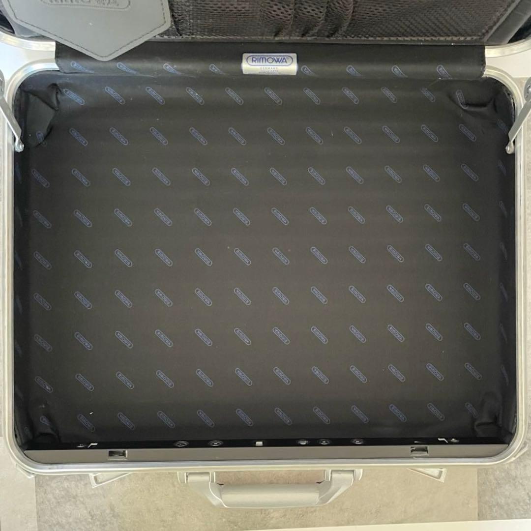 リモワ RIMOWA アルミ アタッシェケース シルバー ビジネスバッグ