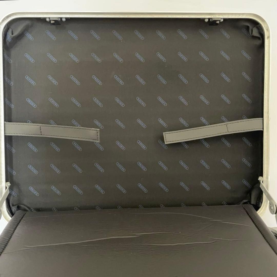 リモワ RIMOWA アルミ アタッシェケース シルバー ビジネスバッグ