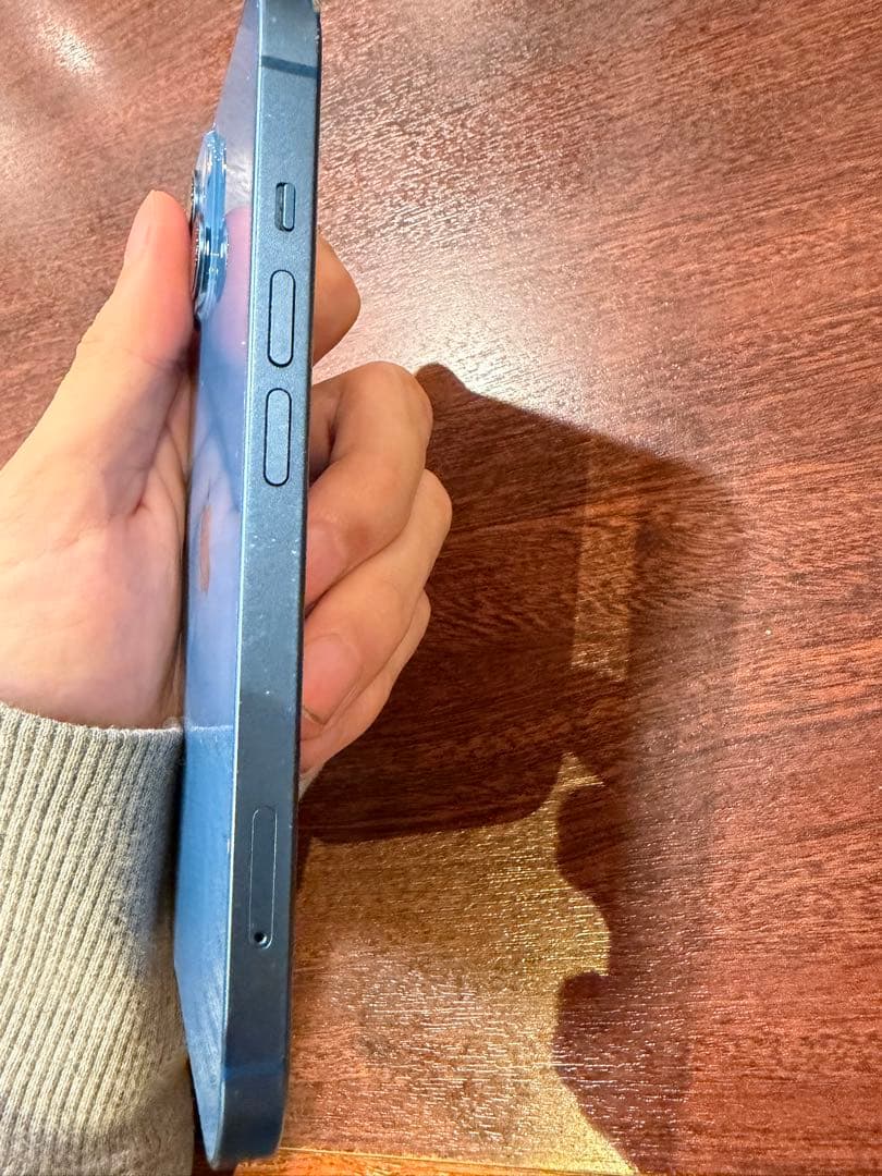 iPhone 13 ブルー 128 GB SIMフリー　 値下げしました！