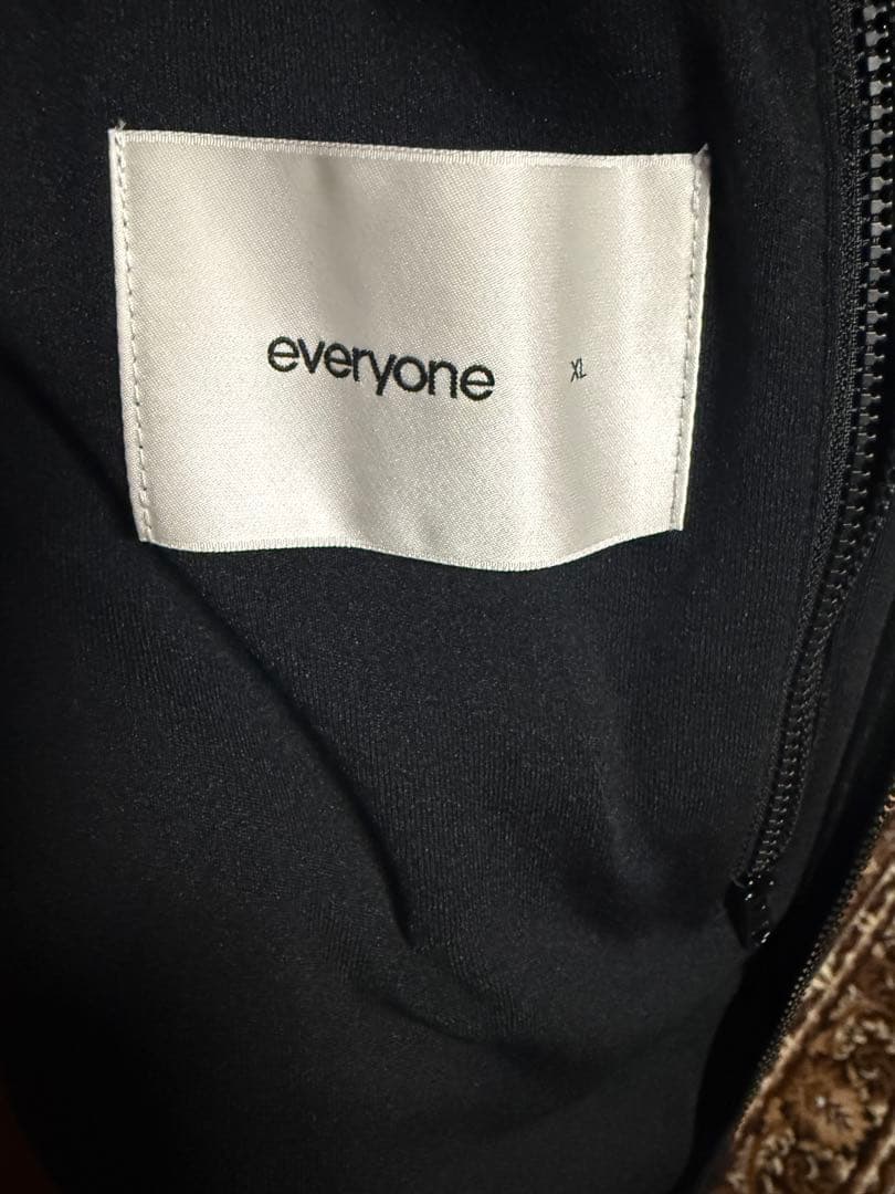 コ*シ様 everyone ナイロンジャージ　XL