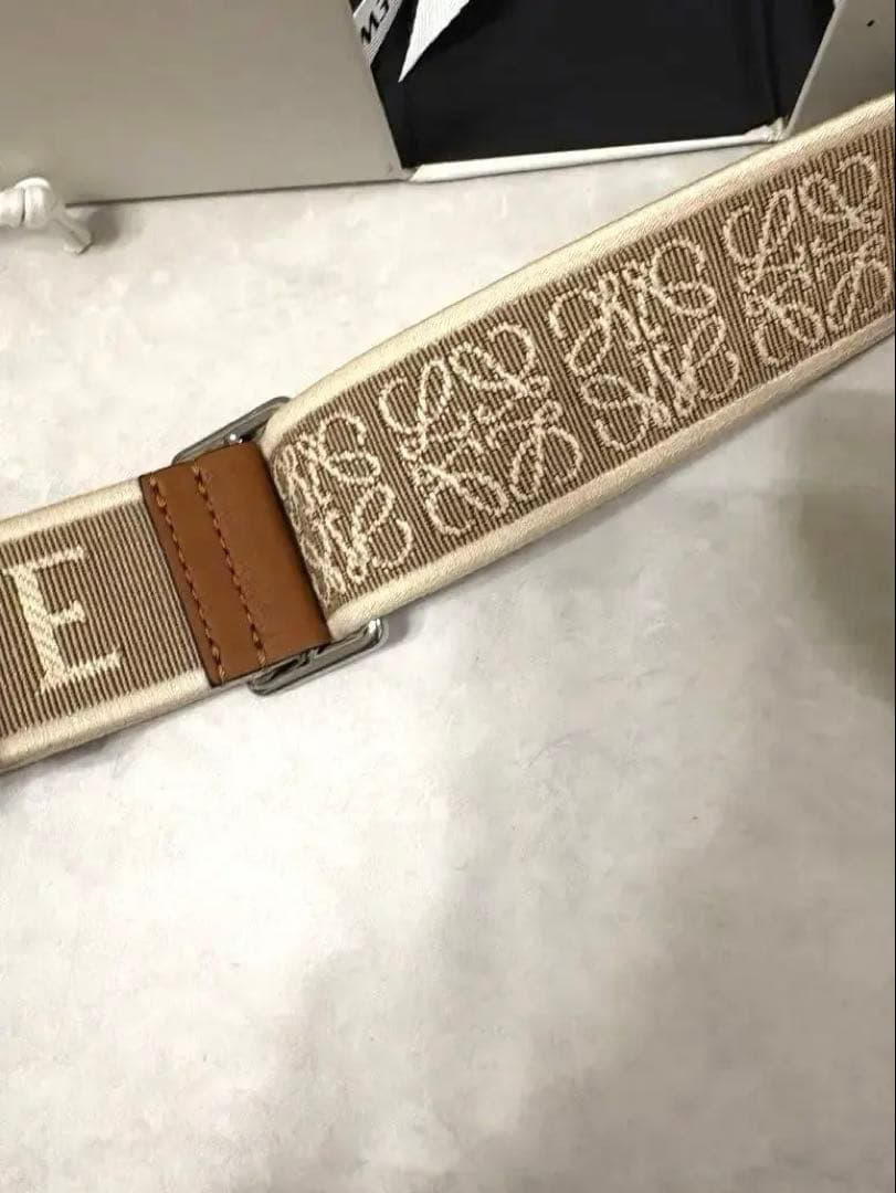 限定SALE新品未使用品 LOEWE タンアナグラムストラップ¥95,700