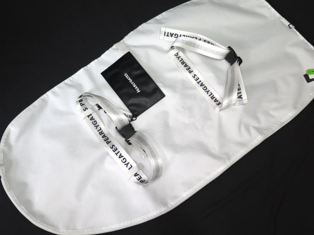 新品● パーリーゲイツ ●定番トラベルカバー　９型・４６インチ対応　ホワイト