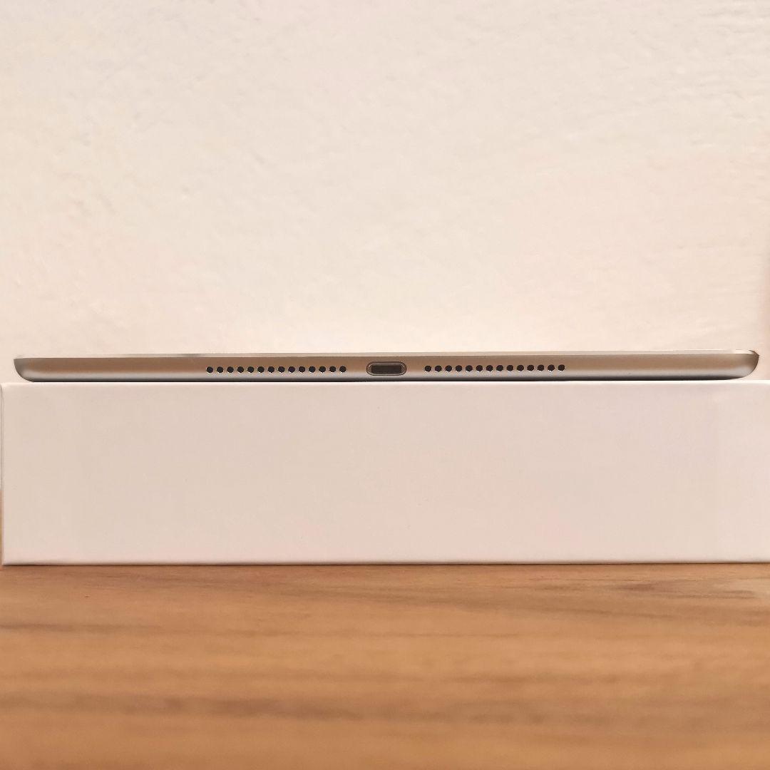 『準美品・最大容量96%』iPad Air 第2世代 64GB『ドコモ版』