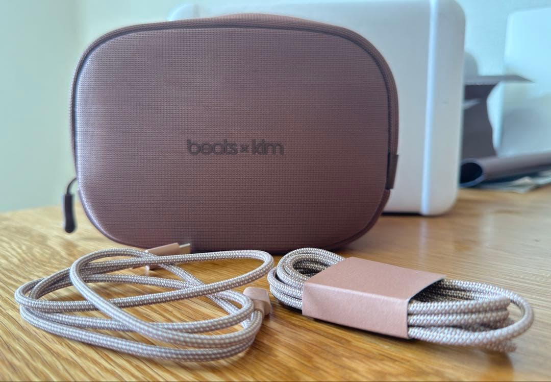 Beats Studio Pro Beats x Kim Applecare付