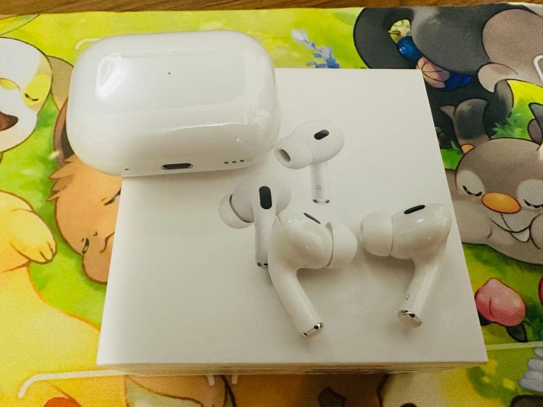 AirPodspro第2世代　本体 ケース付き！