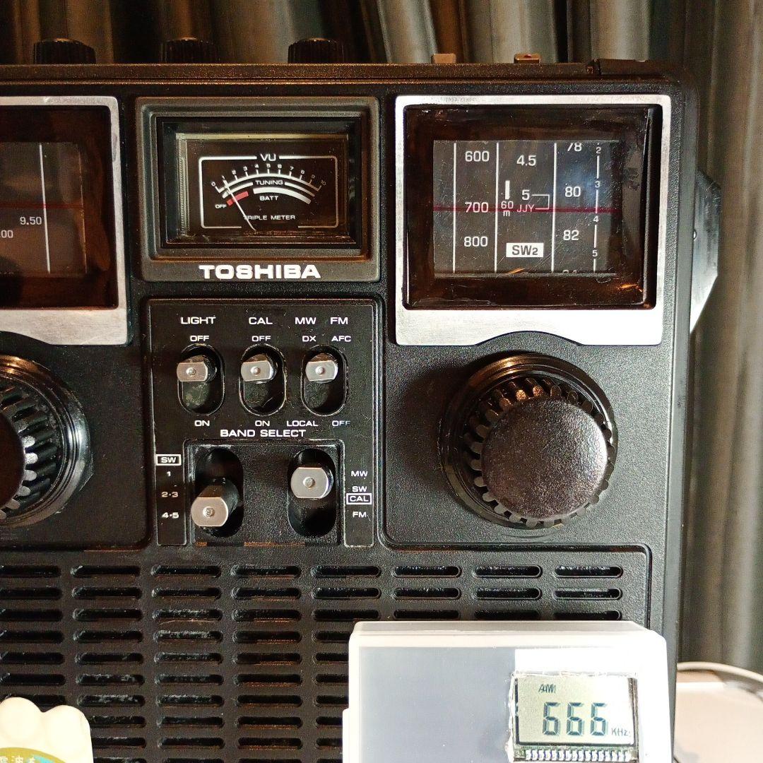 東芝　BCLラジオ　RP-775F　動作品　一部難あり。電源コード付き