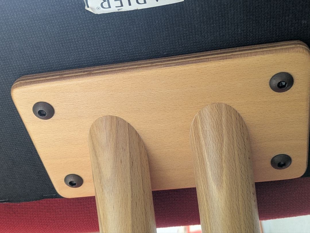 Stokke Varierマルチバランスチェア　姿勢改善 （レッド）