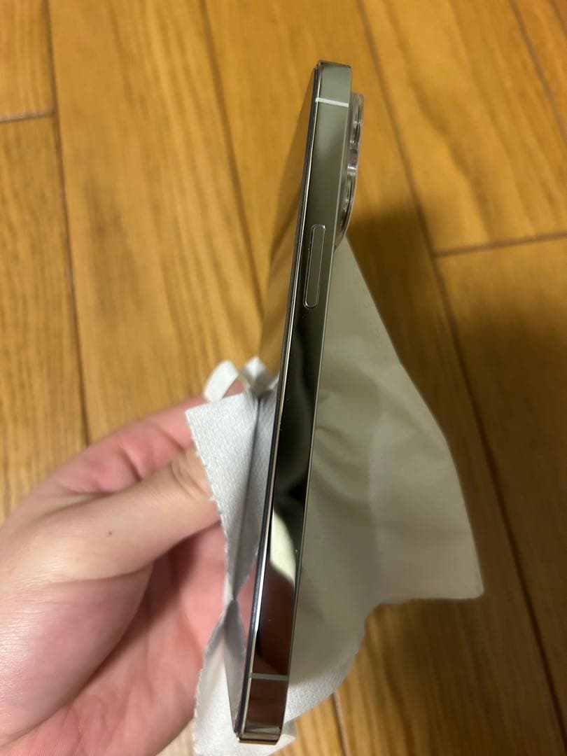 ほぼ新品‼️ iPhone 13 Pro シルバー
