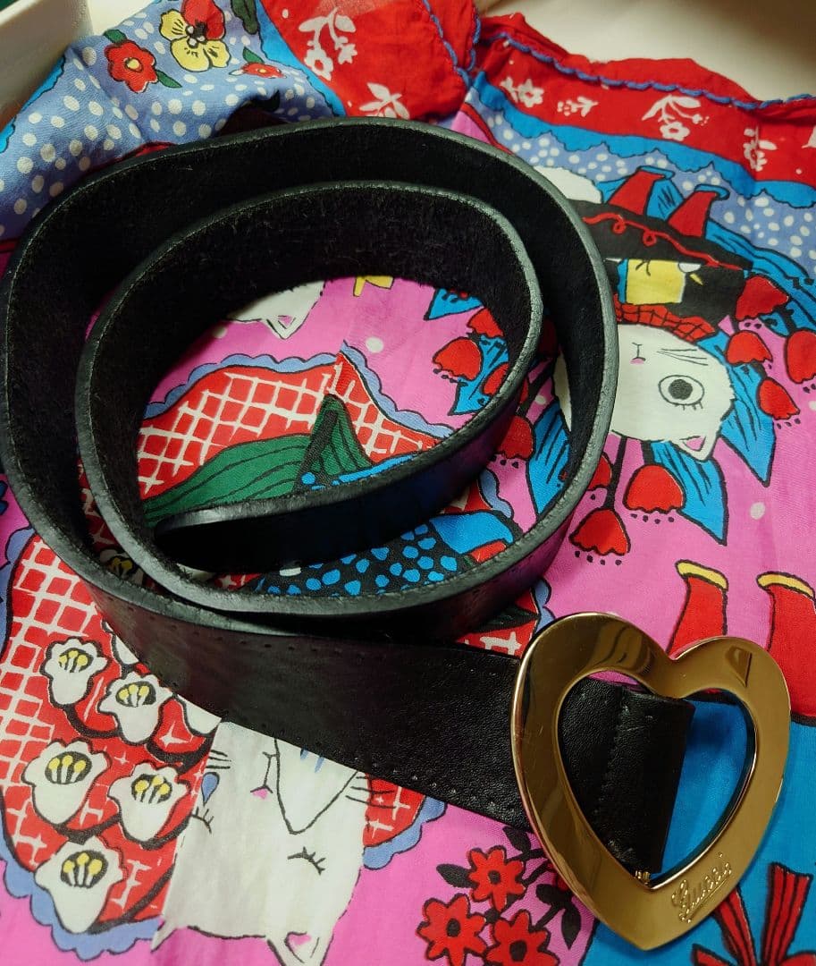 専用です。GUCCI ハート型バックル 黒ベルト