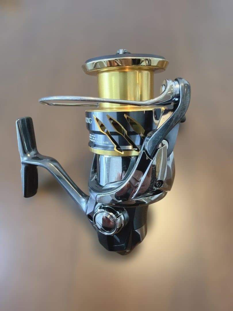 シマノ 20ツインパワー TWIN POWER C3000XG スピニングリール
