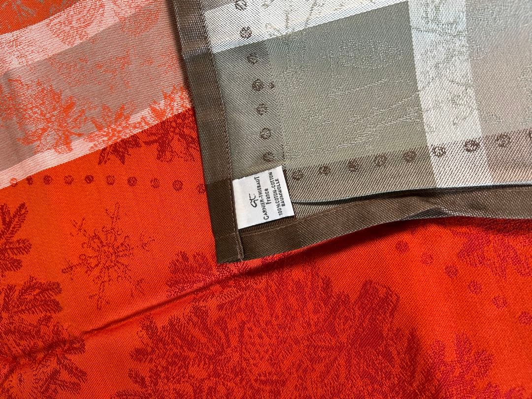 Garnier Thiebaut 雪の結晶模様 テーブルクロス