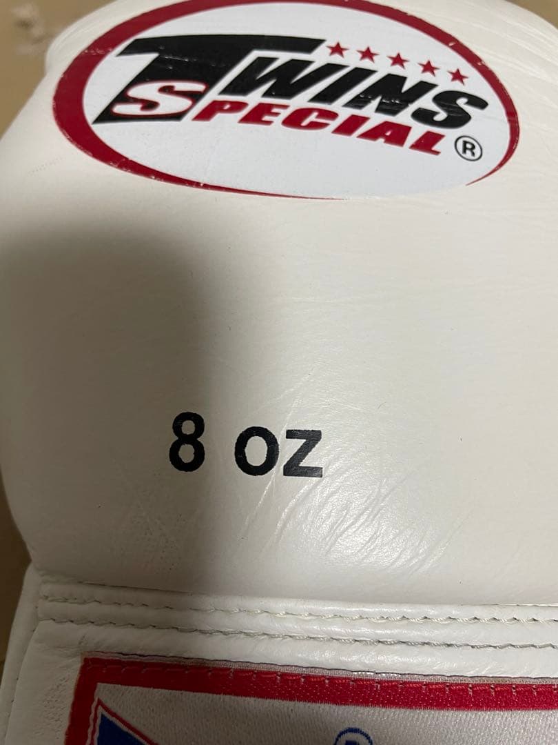 TWINS SPECIAL ボクシンググローブ　 8oz 紐式　本革　ホワイト