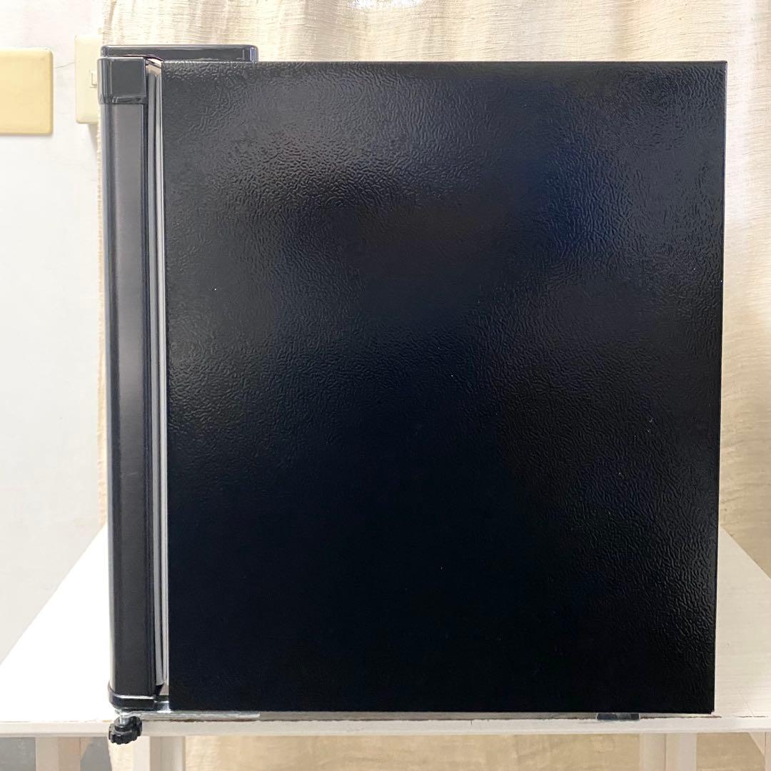 ワンルームや寝室におすすめ！ブラックでカッコいい！1ドア冷蔵庫46L