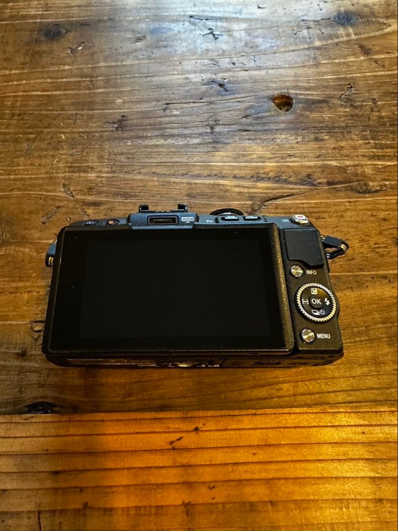 ★美品★OLYMPUS E-PL6 ミラーレス一眼カメラ