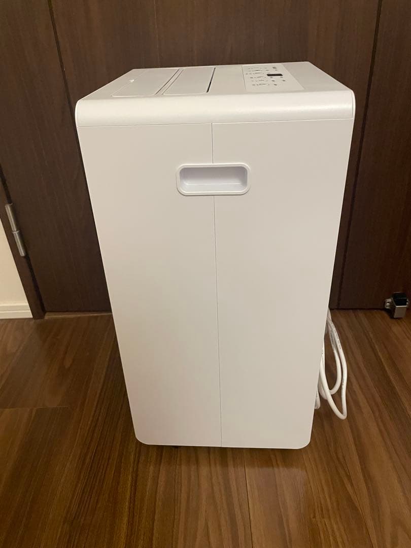 2025年製　最新版　YAMAZEN 山善　EDC-H601 除湿機 ホワイト