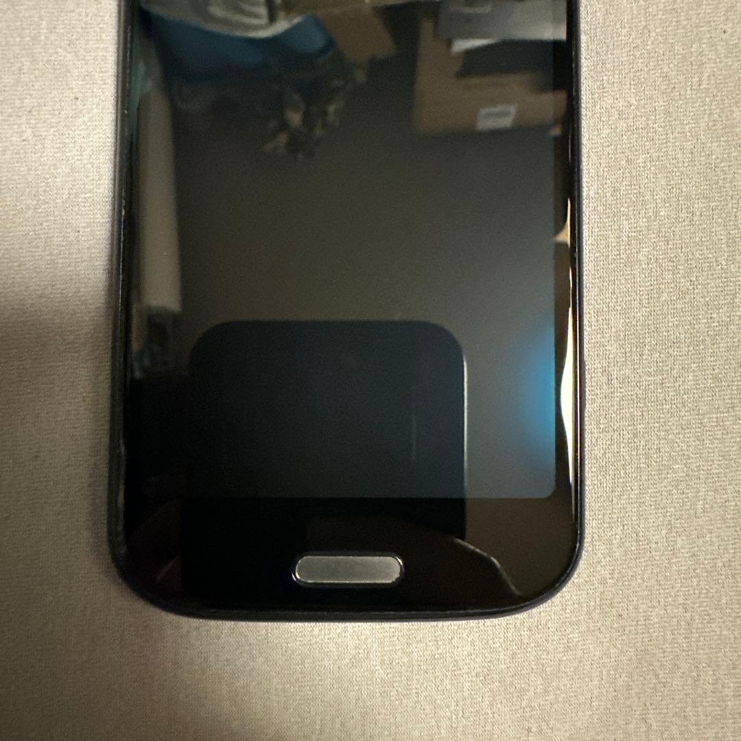 docomo らくらくスマートフォン F-52B SiMフリー 2