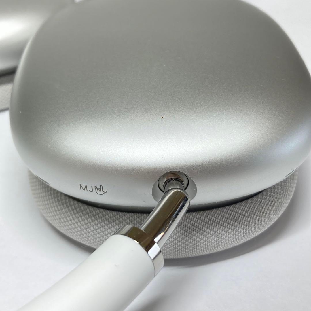 AirPods max ヘッドホン　　　　　　　　etc208