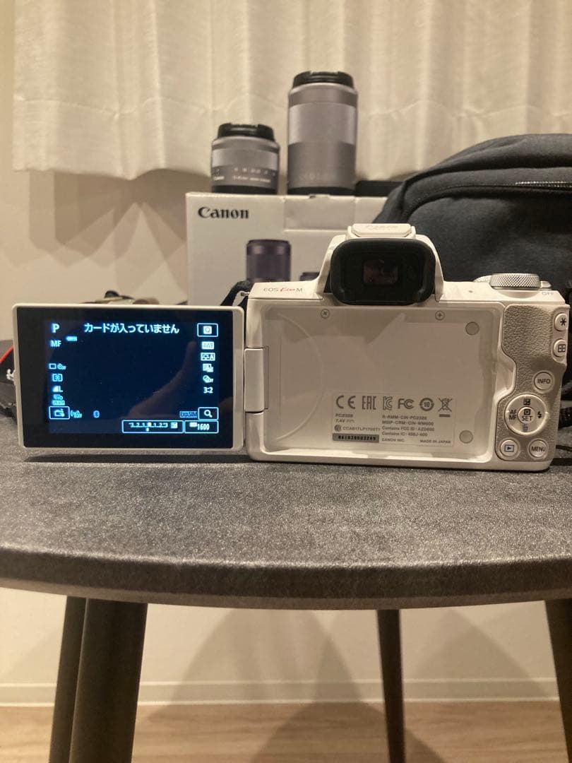 Canon EOS Kiss M ダブルレンズキット