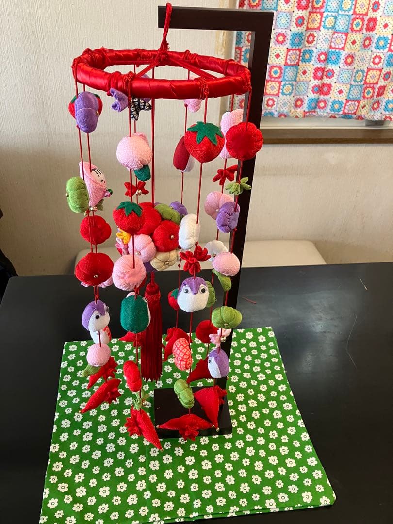 雛祭り 吊るし飾り 可愛い　ハンドメイド　新品　スタンド付き　高さは５５センチ