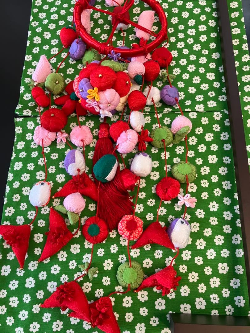 雛祭り 吊るし飾り 可愛い　ハンドメイド　新品　スタンド付き　高さは５５センチ