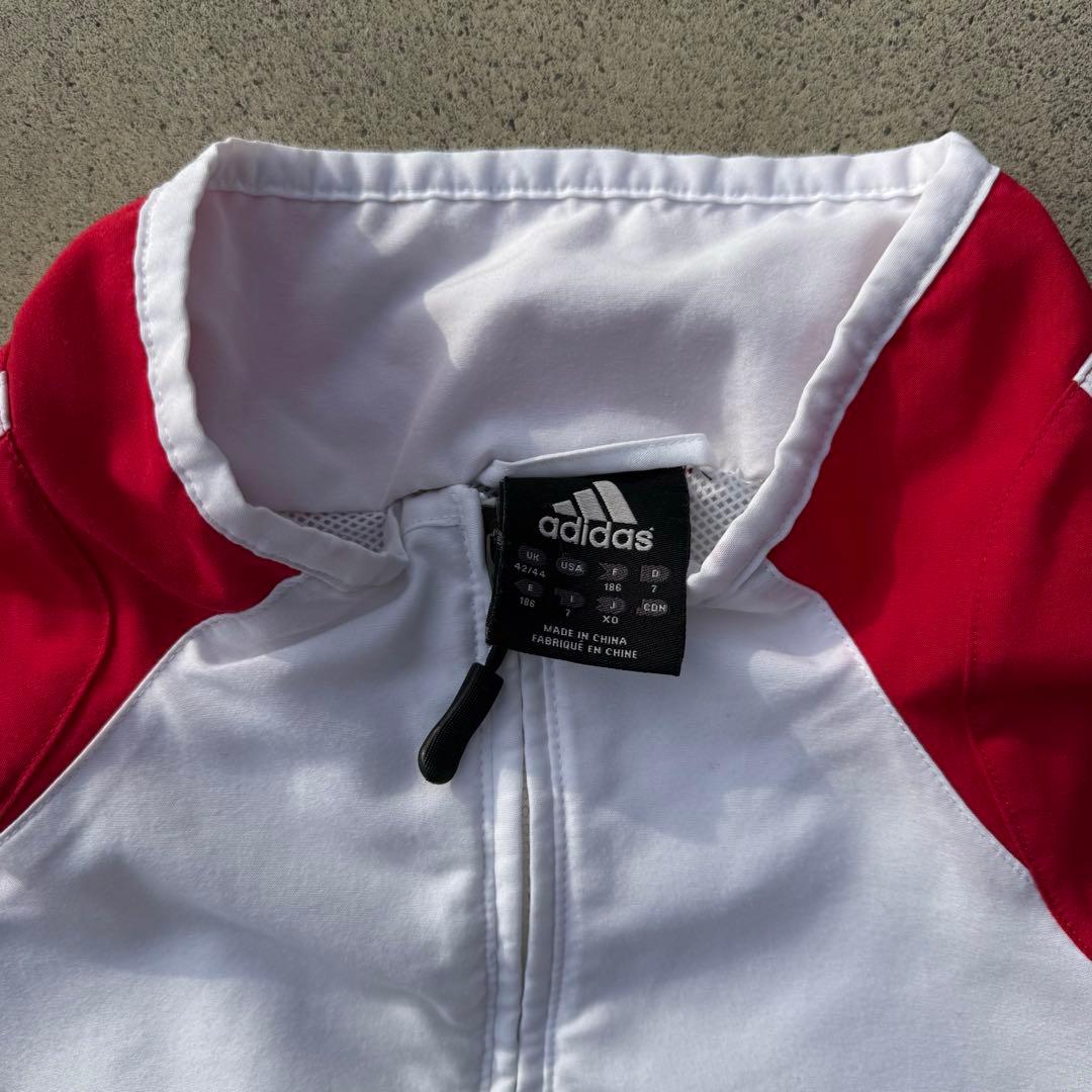 アヤックス　アンセムジャケット　ナイロンジャケット　トラックジャケット　ジャージ