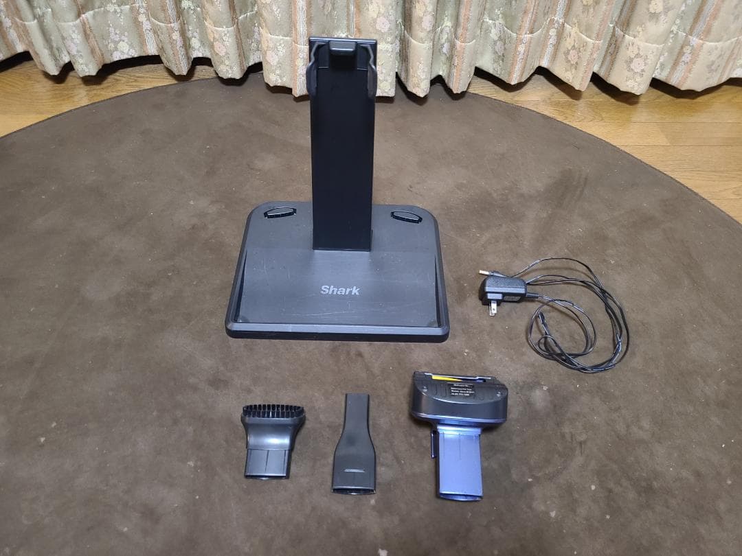 Shark シャーク スティッククリーナー ノズル3種付き