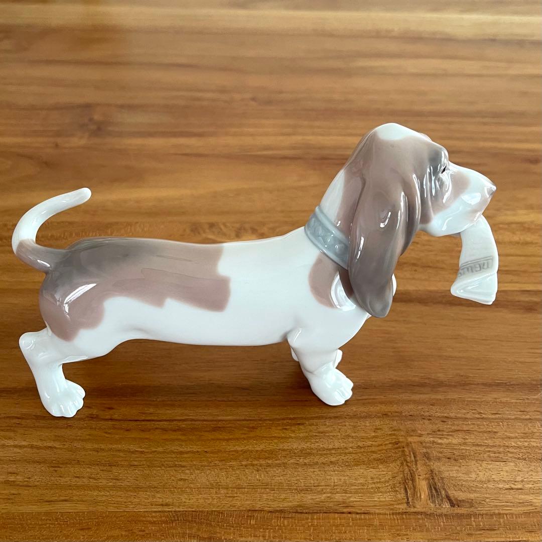 リヤドロ フィギュリン 新聞屋さん 犬 置物 インテリア 人形 磁器 ポーセリン