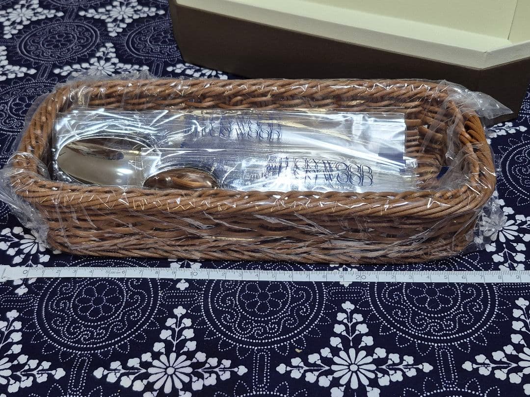 LUCKYWOOD ステンレス カトラリーセット 20pc　バスケット付き