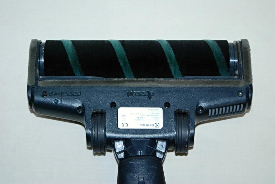 エレクトロラックス PURE Q9 スティッククリーナー 北欧デザイン