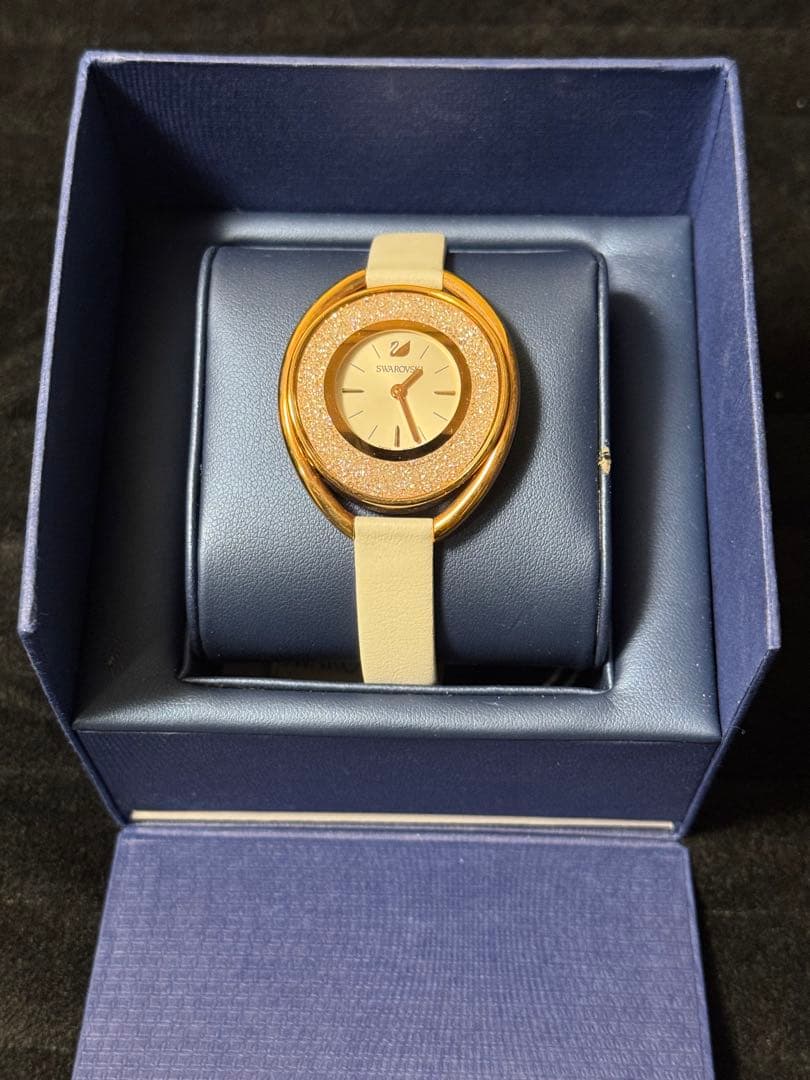 SWAROVSKI 時計 ローズゴールド 未使用新品　スワロフスキーウォッチ