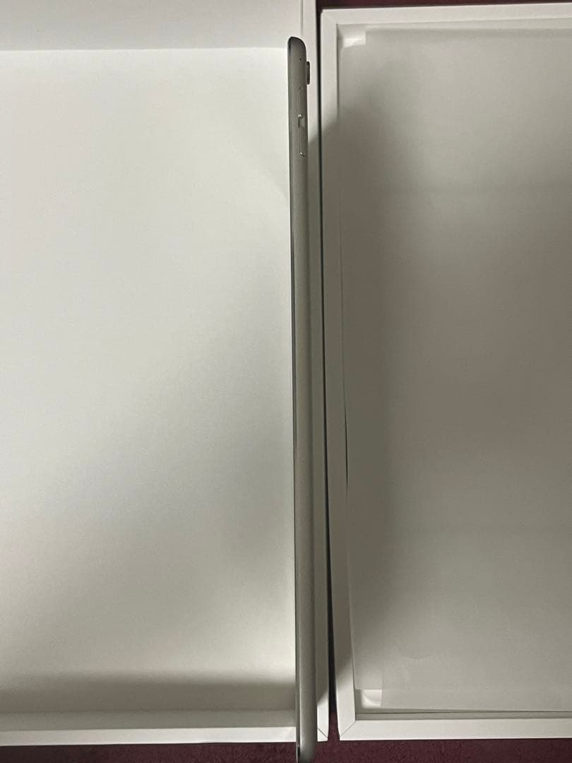 5000円値引き中iPad pro9.7インチ128GB 美品　ガラスフィルム付