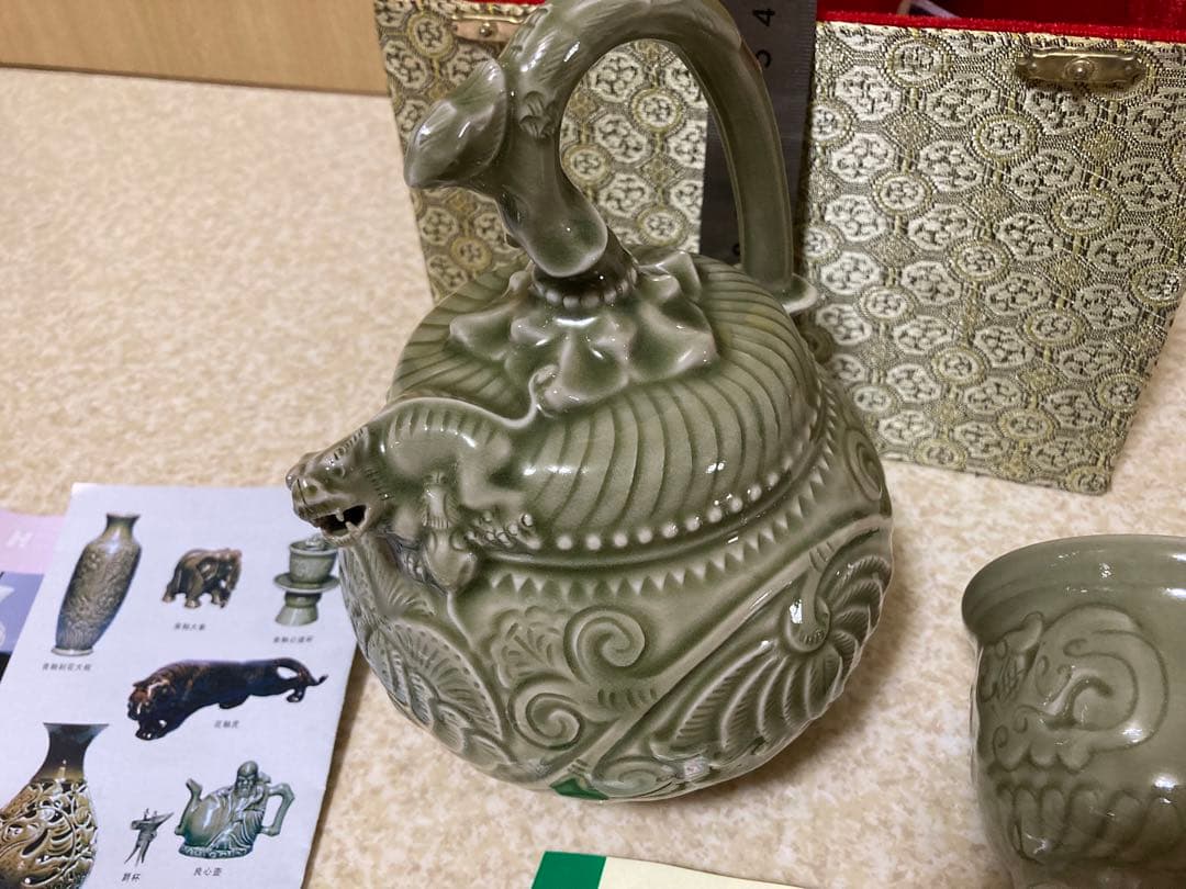 中国宋代耀州窯  倒流壶￼  陽刻花紋  古美術品