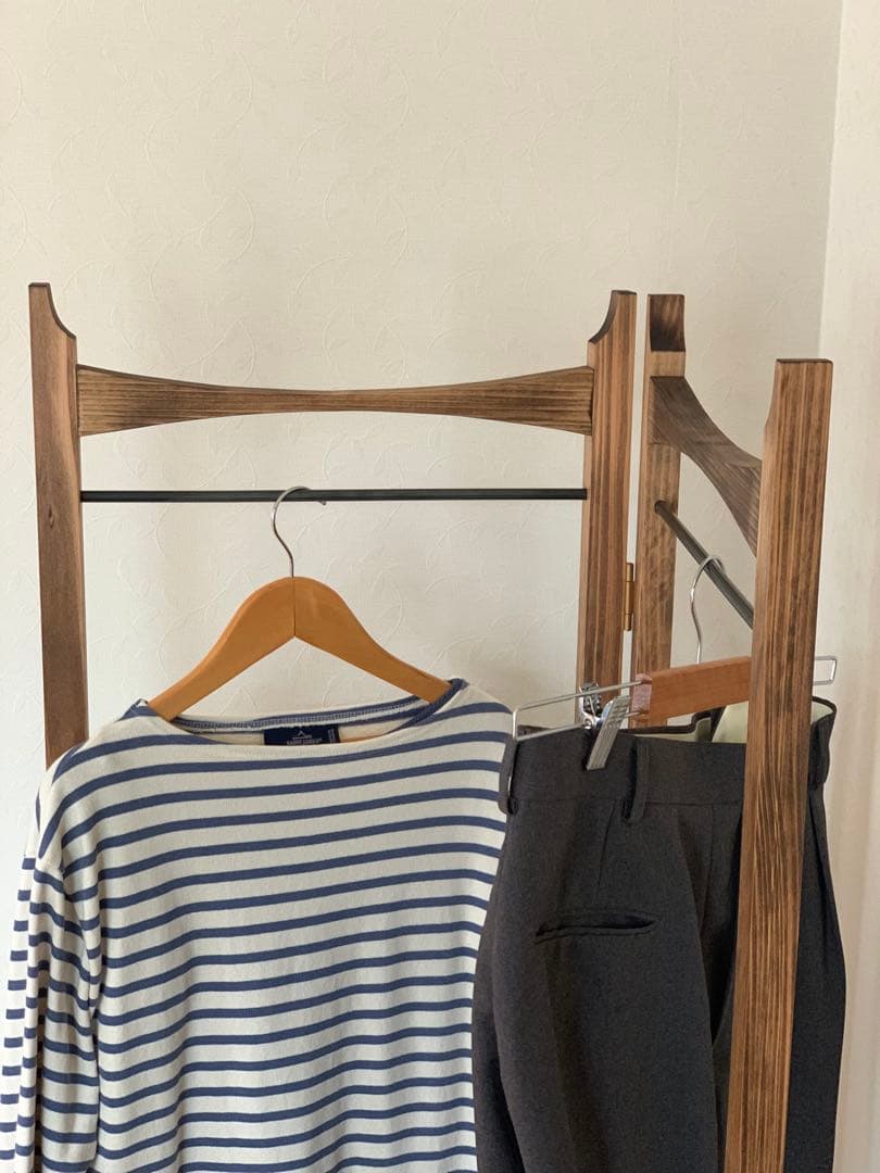 【無垢ひのき材】木とアイアンのスタイルハンガーラック　ミッドセンチュリー風