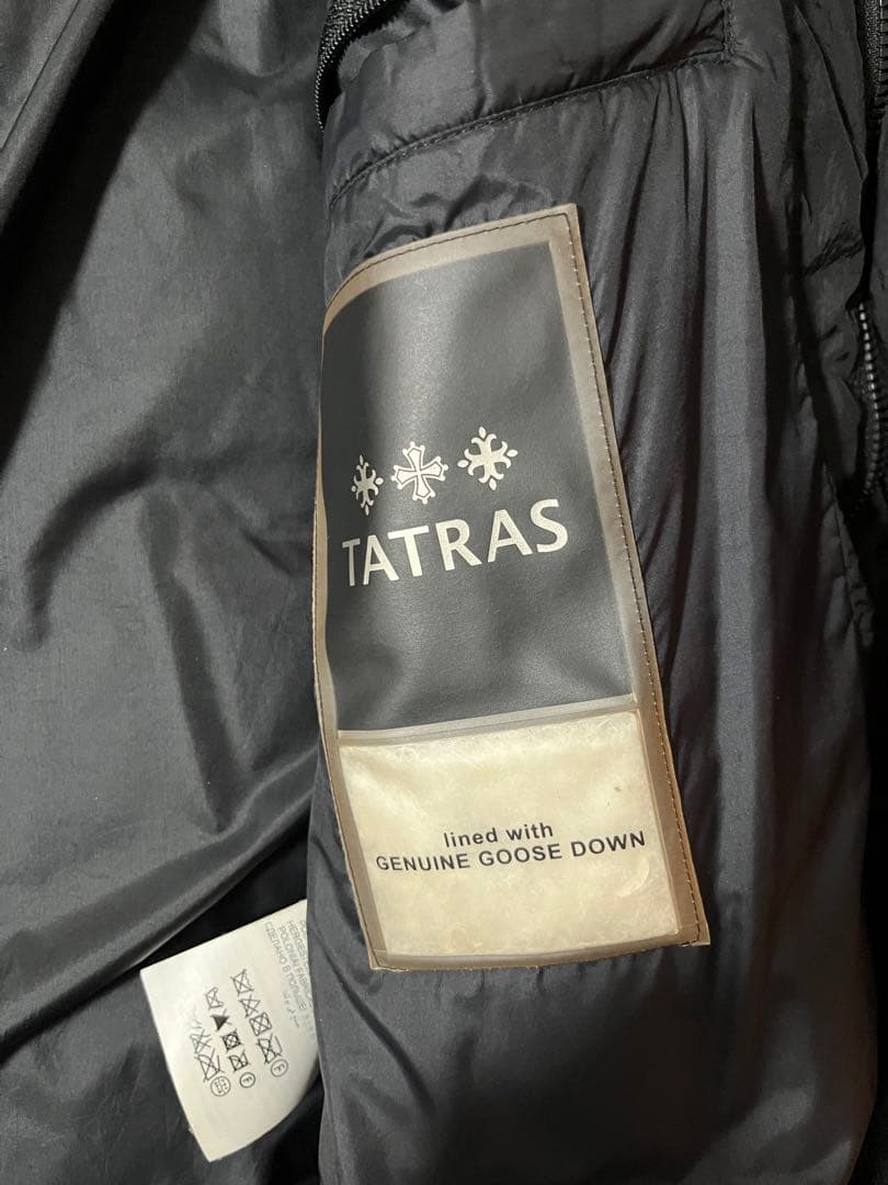 【極美品】タトラス　ダウンジャケット