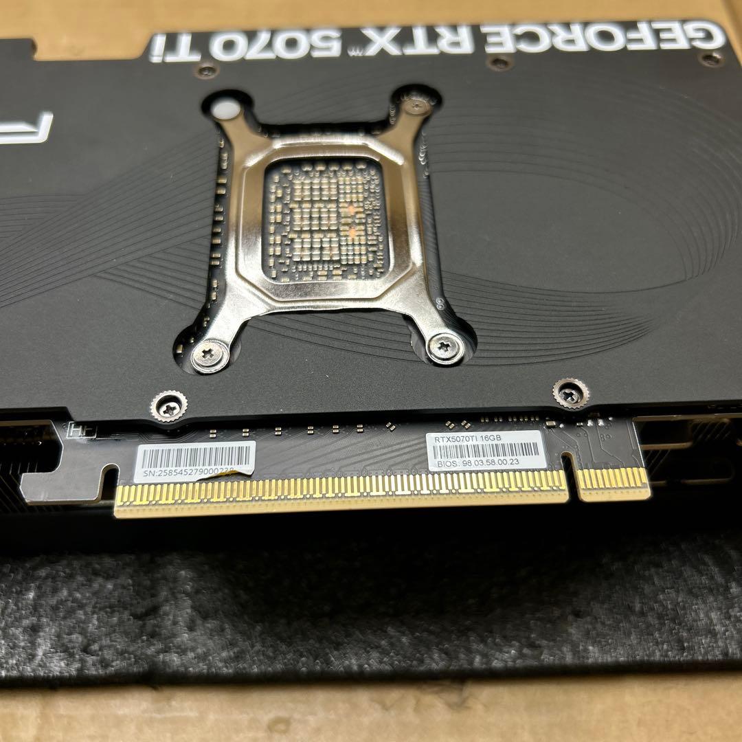 PNY GeForce RTX 5070 Tiグラフィックボード