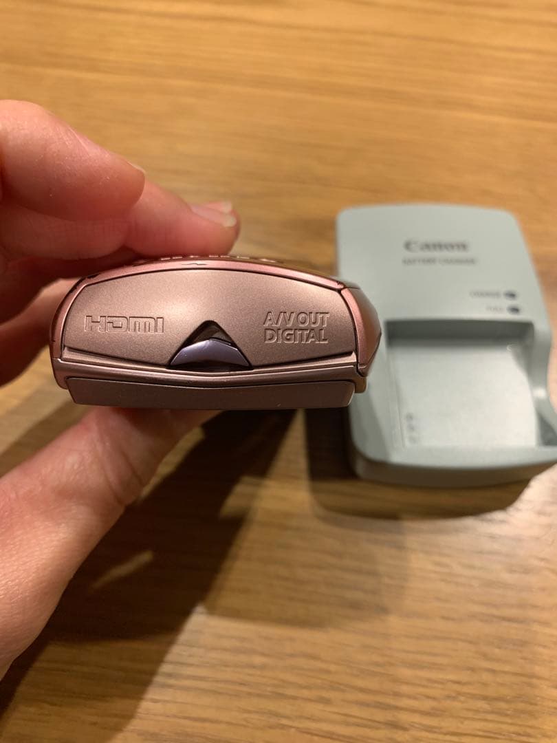 デジタルカメラ　Canon IXY 315 希少　ピンク