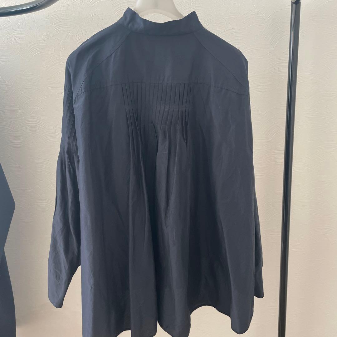 mame kurogouchi シルクコットンタックブラウス