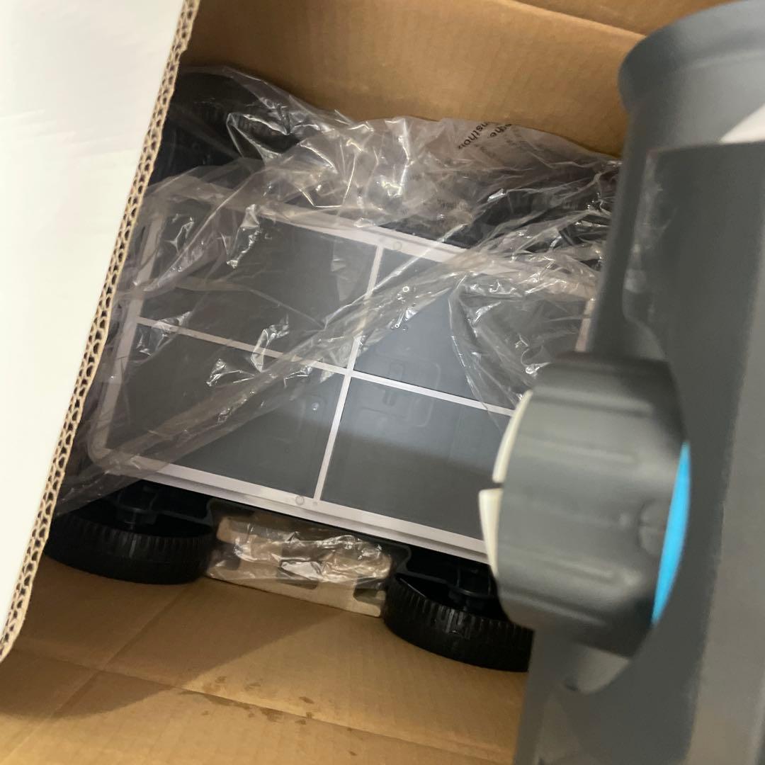 プール清掃ロボット　COTTY