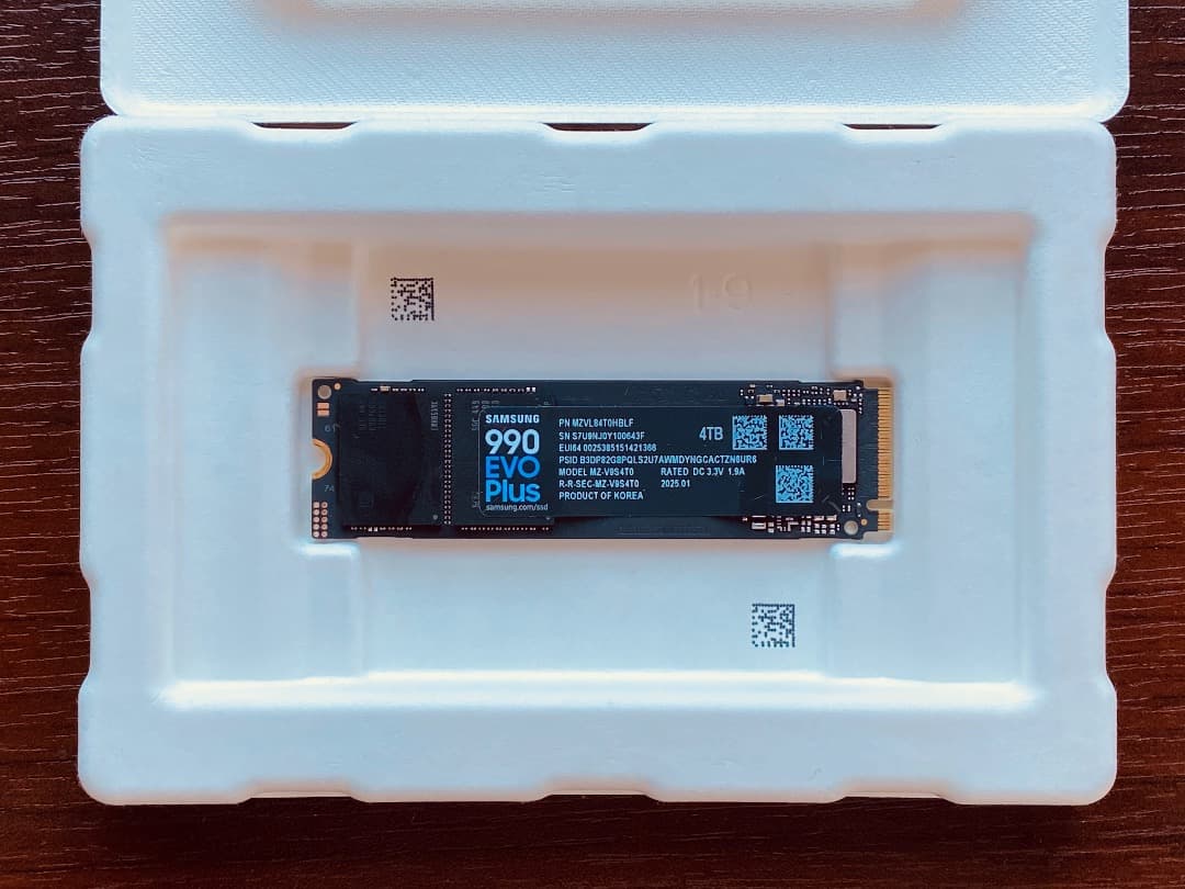 Samsung 990 EVO Plus 4TB PCIe Gen 4.0 ×4