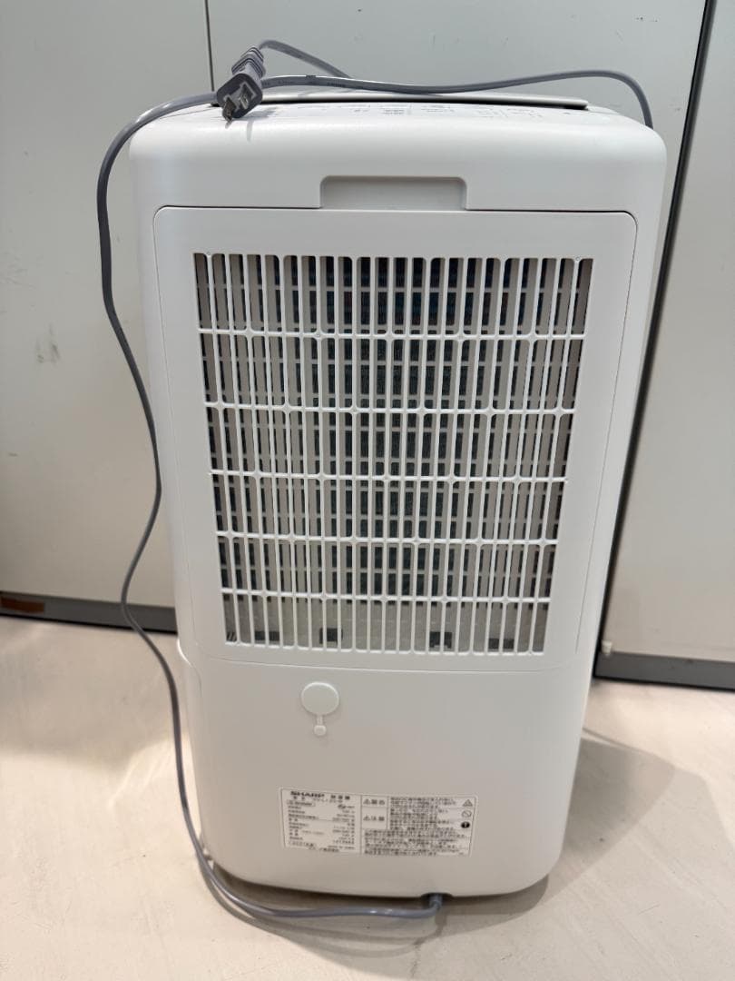 新品同様 SHARP 衣類乾燥 除湿機CV-L120-W