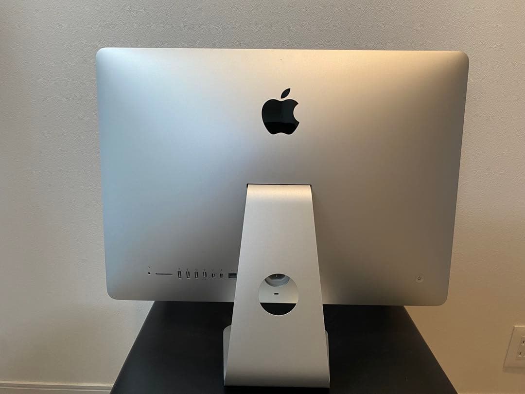 Apple iMac 　21.5インチ　 Late 2015　 動作品　箱付き